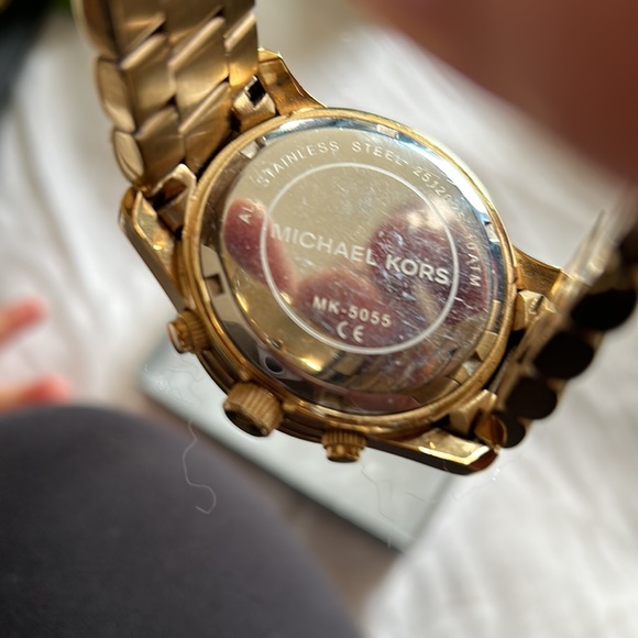 Michael Kors Gold Watch - Picture 3 of 3